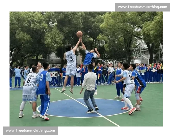 激情四射的篮球赛场解说：全程带你领略每一场精彩瞬间